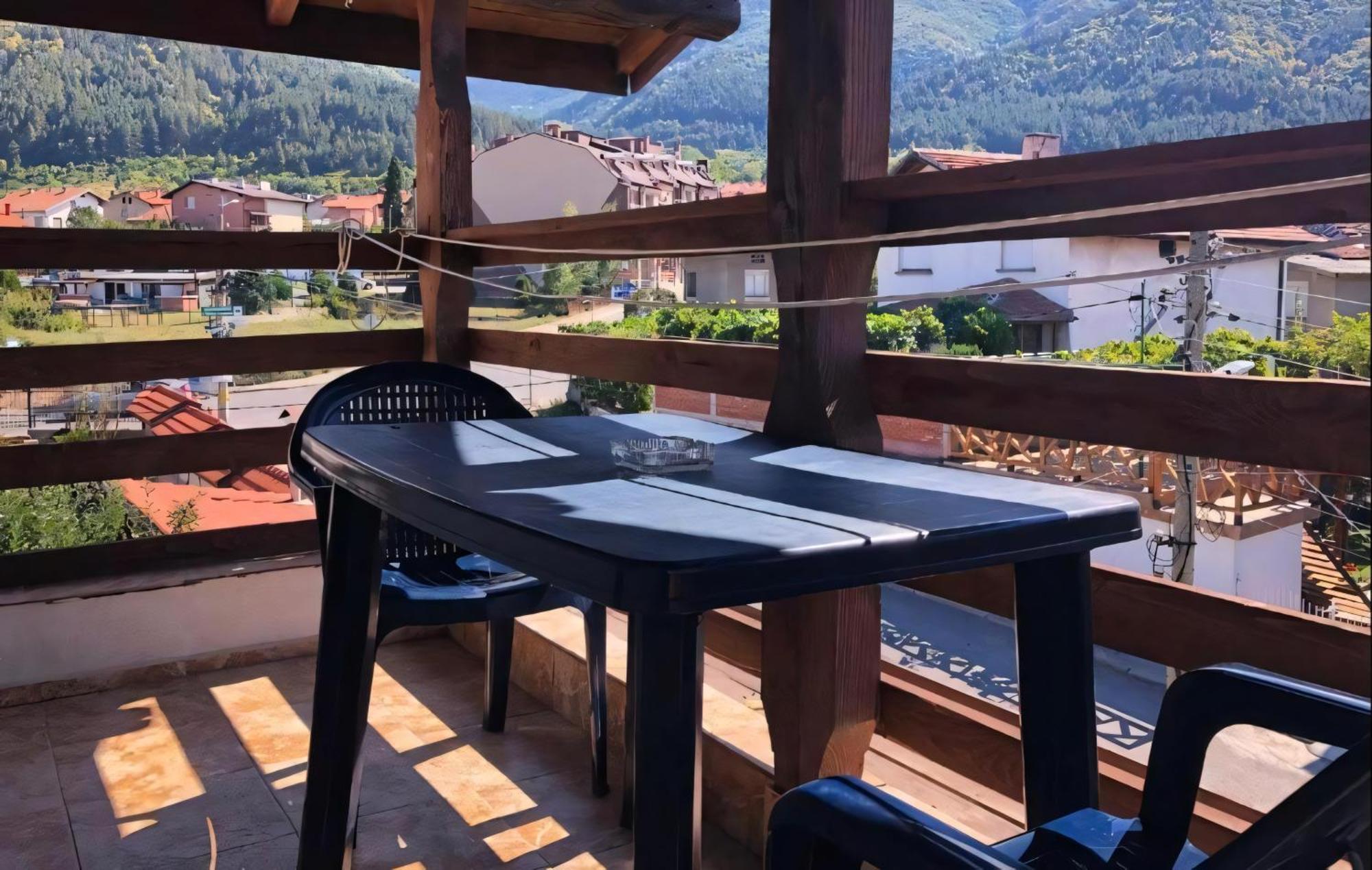 Alpin Guest House Saparewa Banja Zewnętrze zdjęcie