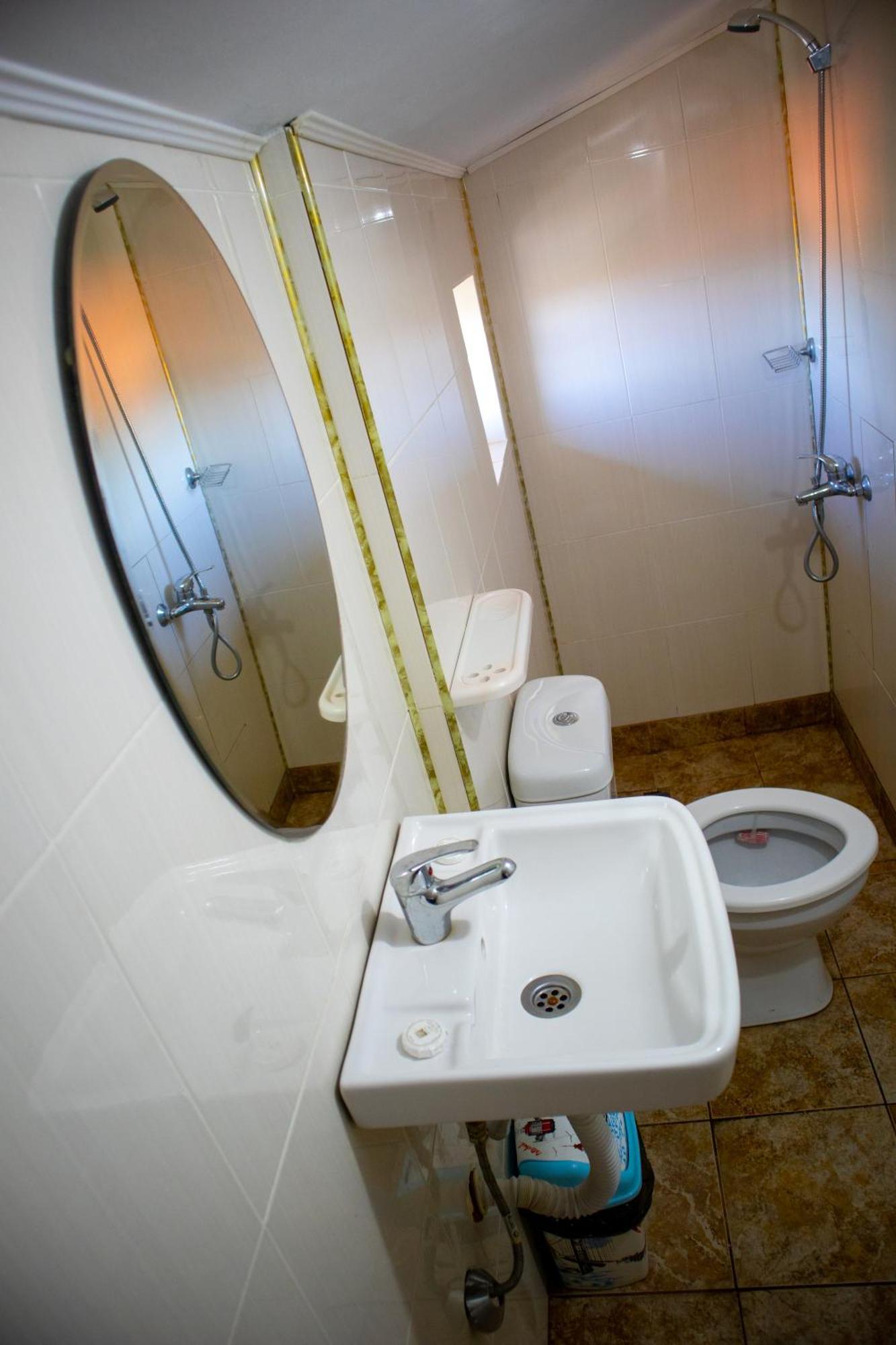 Alpin Guest House Saparewa Banja Zewnętrze zdjęcie