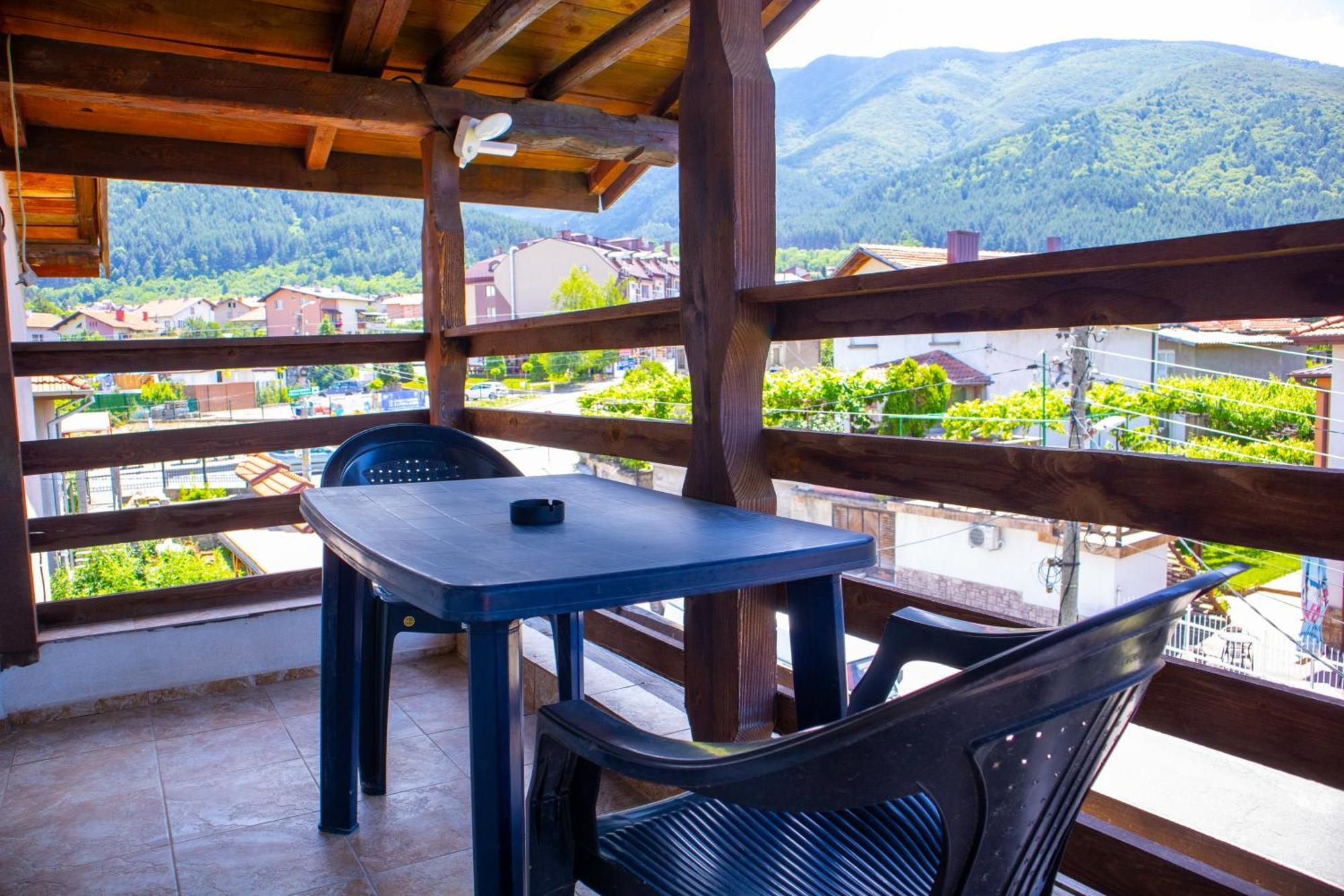 Alpin Guest House Saparewa Banja Zewnętrze zdjęcie
